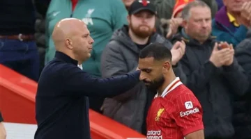 التوتر بين محمد صلاح وليفربول يستمر ومصير رحيله يثير الجدل في الأوساط الرياضية